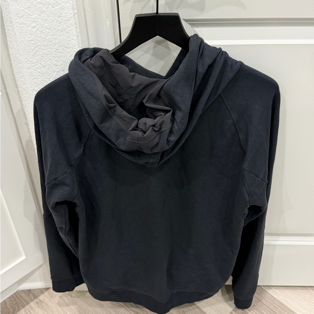 lululemon athletica Black Men's Sweater - Picture 2 of 2